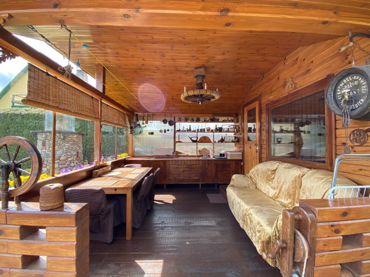 Guest House Melon Jūrkalne エクステリア 写真